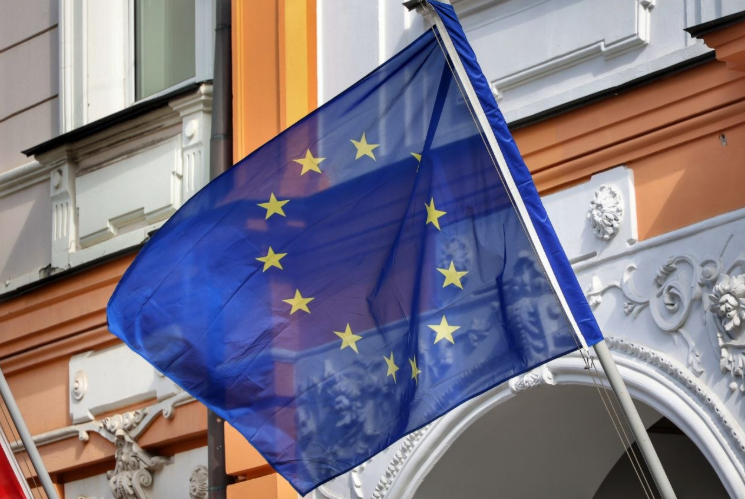 В Европарламенте заявили о расколе ЕС по вопросу полного запрета на въезд для россиян